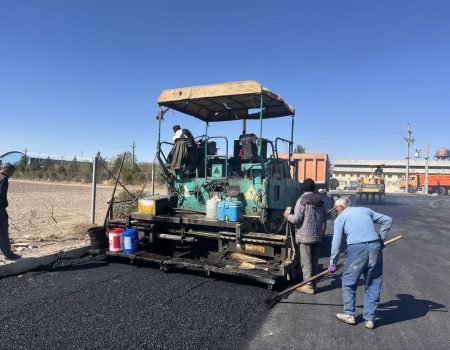 پروژه تکمیل زیرسازی و جدولگذاری و روسازی و آسفالت در فاز قدیم شهرک صنعتی خیرآباد